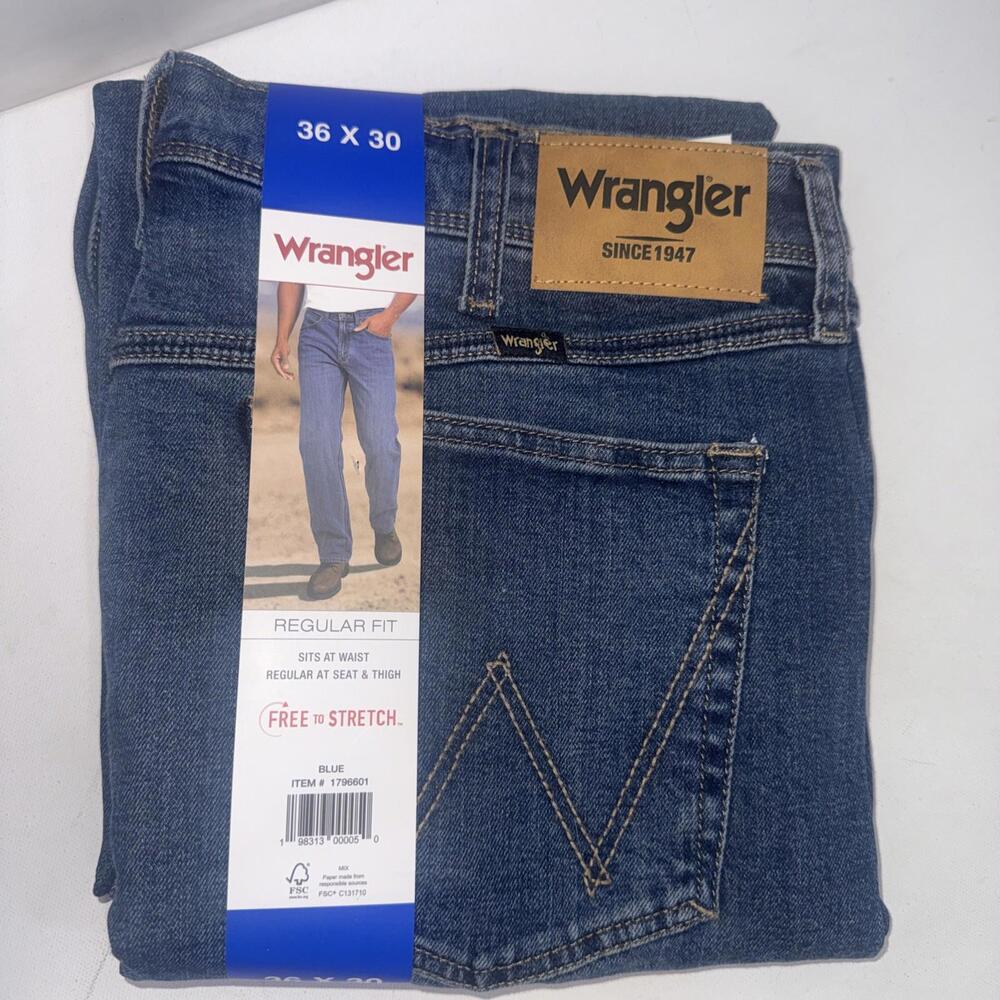 Wrangler Men's Regular Fit Regular at Seat & Thigh Pants, Blue,‎ Size 36X30